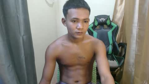 pinoy_fucker18 online show from April 11, 6:40 am