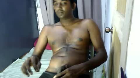 rayvienn online show from March 23, 1:49 pm