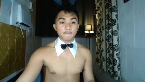 Adrianne online show from December 13, 1:01 pm