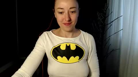 piscesgirl06 online show from October 15, 5:00 am