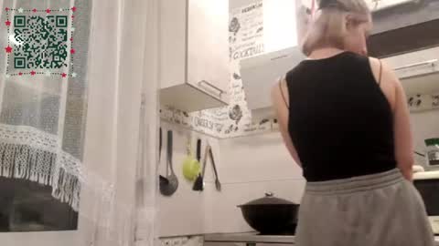 Caroline online show from March 20, 10:15 pm