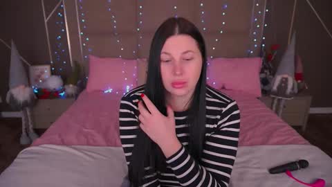 pixiehott online show from January 5, 10:35 pm