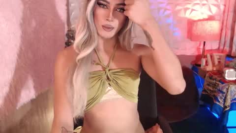 pixydominatrixx online show from December 3, 2:00 pm