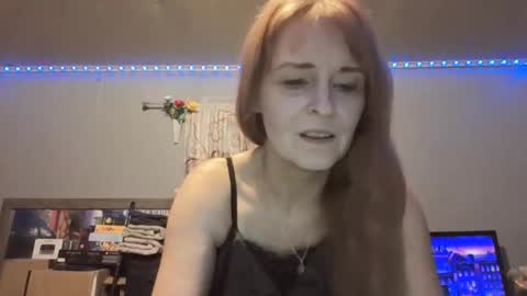 pizzedwife online show from March 19, 3:23 am