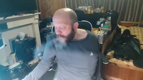 playboy_horny online show from April 28, 10:03 pm