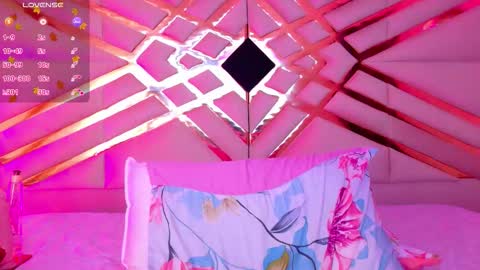 Scarlett  online show from October 14, 11:19 pm