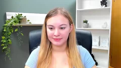 Valeria online show from January 18, 9:02 am