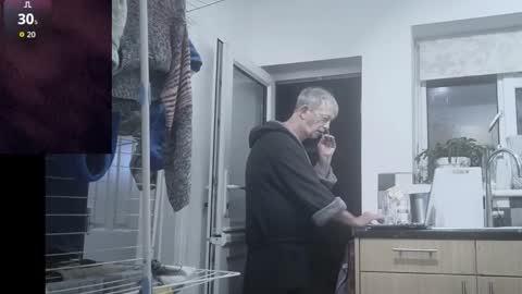 Play Me online show from October 26, 1:06 am