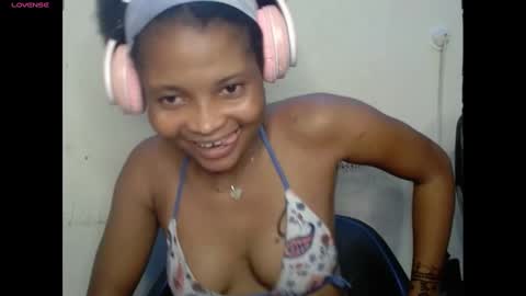 Snapshot of plumnjuicyx chatting on March 12, 7:04 pm plumnjuicyx online show from March 12, 7:04 pm