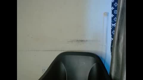 Snapshot of plumnjuicyx chatting on March 6, 5:46 am plumnjuicyx online show from March 6, 5:46 am