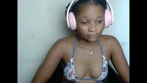 Snapshot of plumnjuicyx chatting on February 25, 5:08 pm plumnjuicyx online show from February 25, 5:08 pm
