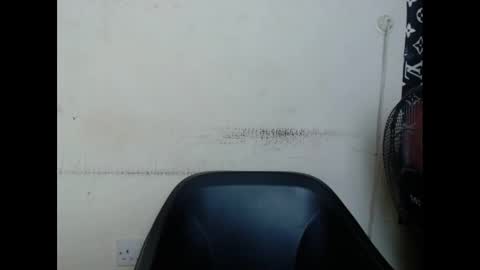 Snapshot of plumnjuicyx chatting on February 23, 8:28 am plumnjuicyx online show from February 23, 8:28 am