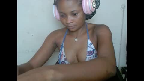 Snapshot of plumnjuicyx chatting on February 28, 9:47 am plumnjuicyx online show from February 28, 9:47 am