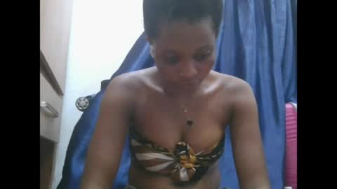 plumnjuicyx online show from April 16, 7:14 pm