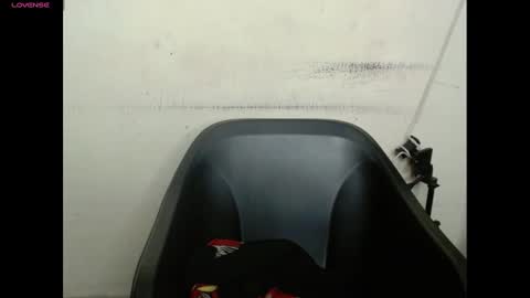 Snapshot of plumnjuicyx chatting on March 12, 5:46 am plumnjuicyx online show from March 12, 5:46 am