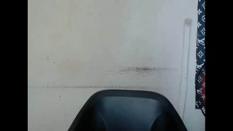 Snapshot of plumnjuicyx chatting on February 22, 9:45 am plumnjuicyx online show from February 22, 9:45 am
