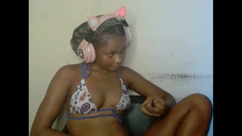 Snapshot of plumnjuicyx chatting on March 4, 4:20 pm plumnjuicyx online show from March 4, 4:20 pm