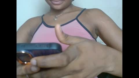 Snapshot of plumnjuicyx chatting on February 27, 5:29 am plumnjuicyx online show from February 27, 5:29 am