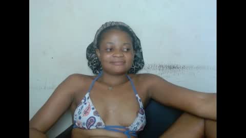 Snapshot of plumnjuicyx chatting on March 1, 5:05 pm plumnjuicyx online show from March 1, 5:05 pm