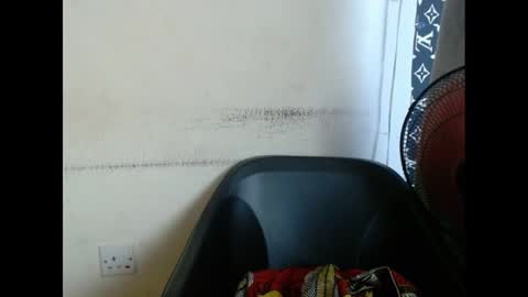 Snapshot of plumnjuicyx chatting on February 23, 11:33 am plumnjuicyx online show from February 23, 11:33 am