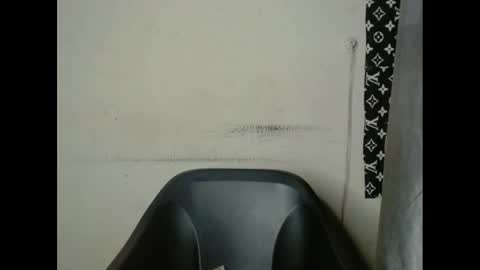 Snapshot of plumnjuicyx chatting on March 7, 5:18 am plumnjuicyx online show from March 7, 5:18 am