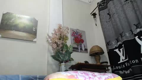 Snapshot of pocabigshane chatting on January 12, 7:53 pm SHANE online show from January 12, 7:53 pm