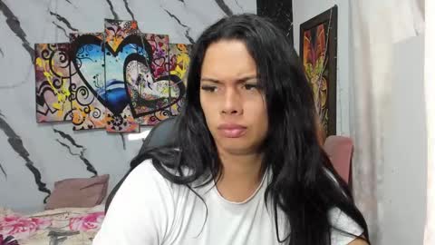 Snapshot of pocahontas_98113116 chatting on January 6, 1:52 pm lesly pagina azul pocahontas982 online show from January 6, 1:52 pm