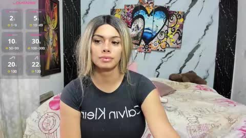 Snapshot of pocahontas_98113116 chatting on December 2, 12:24 pm lesly pagina azul pocahontas982 online show from December 2, 12:24 pm