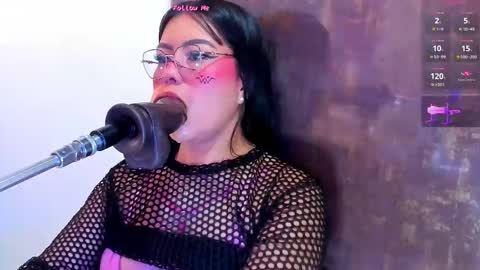 pocahontas_lantina online show from March 7, 4:12 am
