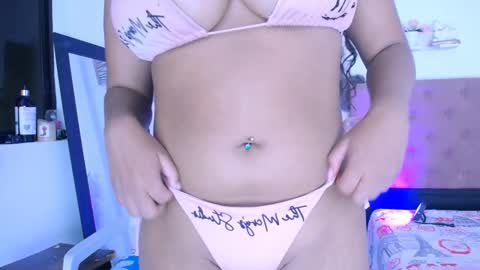 Snapshot of pocahontas_mcry chatting on September 20, 8:50 am pocahontas online show from September 20, 8:50 am