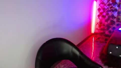 poison_doll2 online show from November 27, 6:26 pm