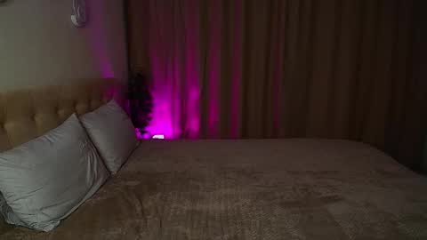 poison_inyour_mind online show from November 15, 6:31 pm