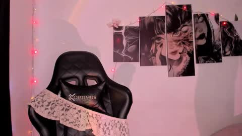 Willow                      Hours 12pm to 630pm Colombian time FRIDAY AND SUNDAY FREE DAYS online show from January 8, 6:14 pm