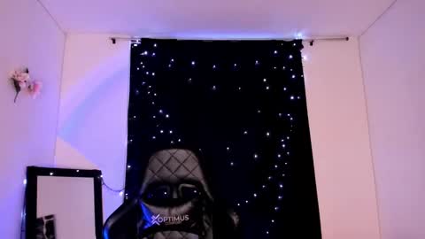 Willow                      Hours 12pm to 630pm Colombian time FRIDAY AND SUNDAY FREE DAYS online show from February 18, 9:09 pm