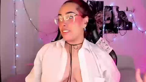 Willow                      Hours 12pm to 630pm Colombian time FRIDAY AND SUNDAY FREE DAYS online show from September 17, 6:33 pm