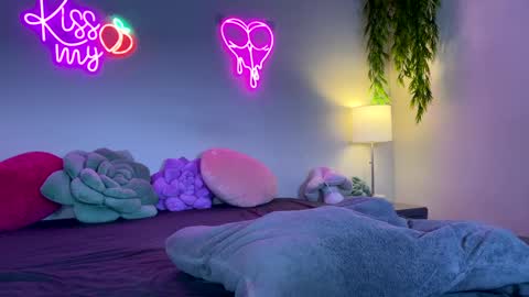 Jenna online show from October 9, 1:44 am