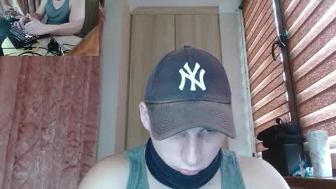 Poliglotjoe2 online show from March 22, 8:29 am