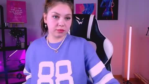 polinashine online show from November 5, 9:55 am