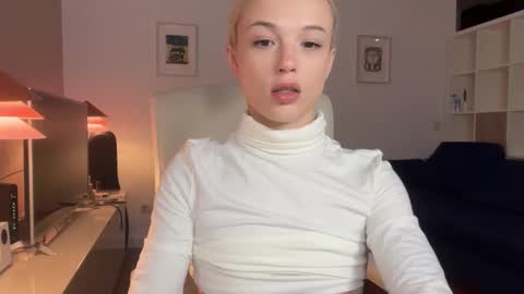 Snapshot of polino4ka69 chatting on October 16, 5:45 pm polino4ka69 online show from October 16, 5:45 pm