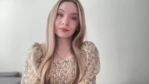 polishangel222 online show from June 21, 9:27 am