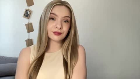 polishangel222 online show from July 20, 2:08 pm