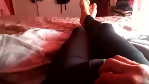 pollonyhuevosgordos online show from April 2, 7:37 am