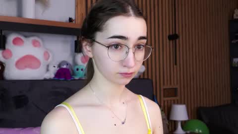 Polly online show from February 2, 8:54 am