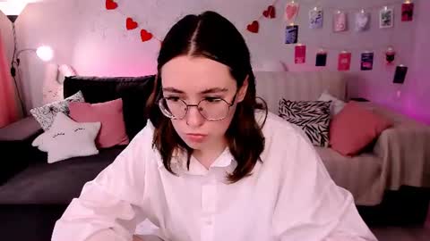 Polly online show from July 15, 9:25 am