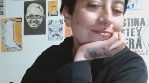 Poly online show from November 20, 3:49 am