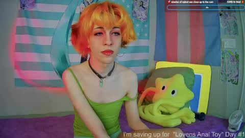 poppyfluffy online show from April 20, 2:14 am