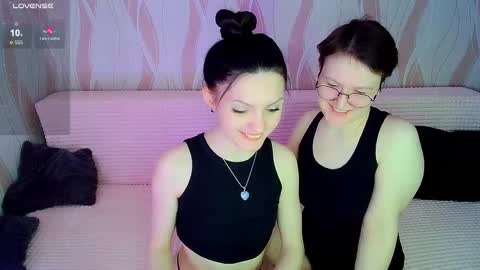 Ana and Tati online show from February 20, 10:48 pm
