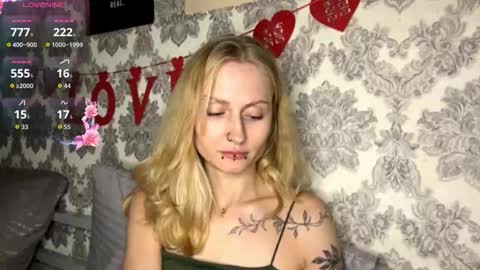  HERES SILVIA AND OlIVIA  WELCOME EVERYONE LOVENSE DOMI REACT TO YOUR TIPS LETS MAKE A GREAT SHOW TOGETHER  online show from September 28, 5:00 pm