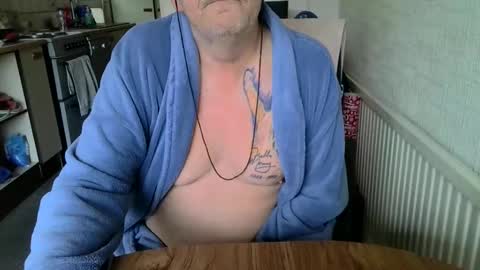 poshman65 online show from October 2, 11:09 am