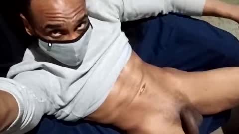 PipeLayerPlayer007 online show from April 19, 6:36 am